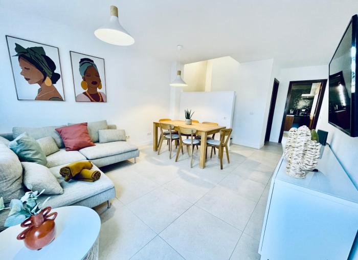 3BDR + 2BATH Comfy House El Medano