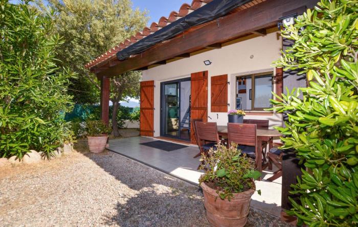 2 Bedroom Awesome Home In Albitreccia