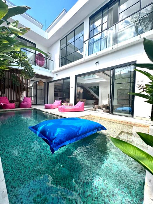 Luxury Villa Devina I Seminyak I Yoga & Gym