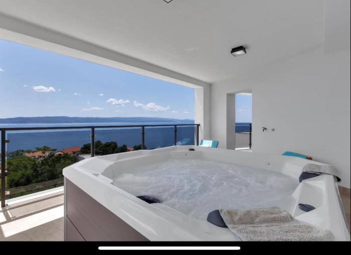 Ivana&Luka-Put luke 1, Brela