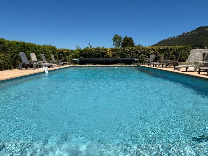 Appart. 4 pers a 6 Kms de Cassis avec acces piscine