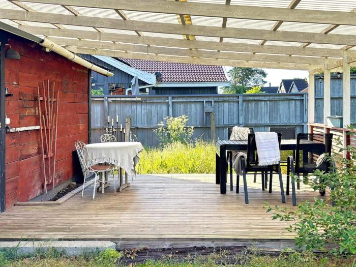 4 person holiday home in ÅHUS-By Traum