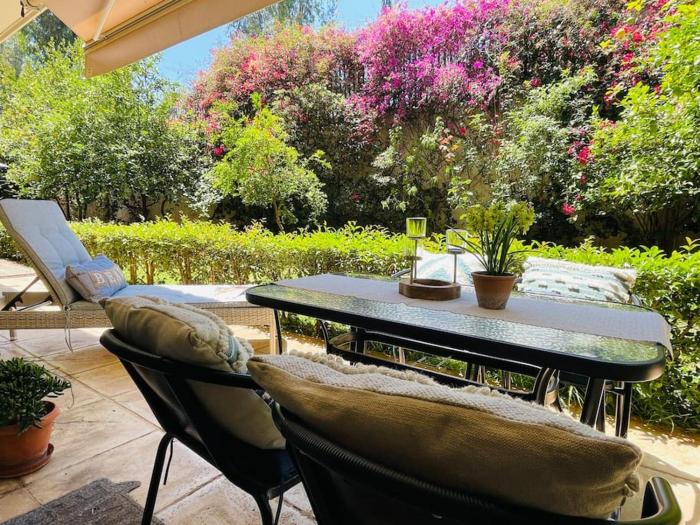 迷人花园公寓 Charming Garden