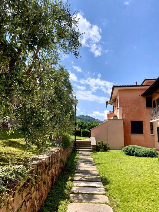 Penelope al Lago intero villino con terrazza vista lago