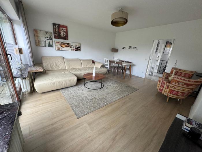 Exclusive Maisonette 90qm Parkplatz Balkon Citynah