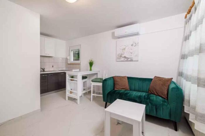 Apartments in Jadranovo 39264