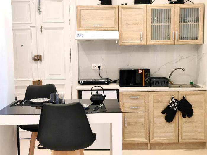 White Studio Corfu Town