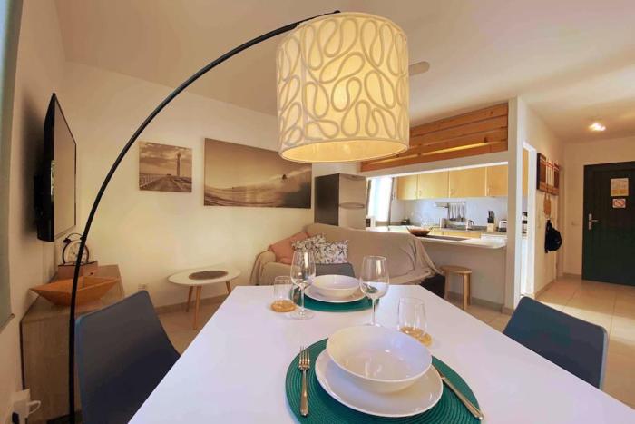 Atlantic Garden - Quiet apartment, central and close to the beach