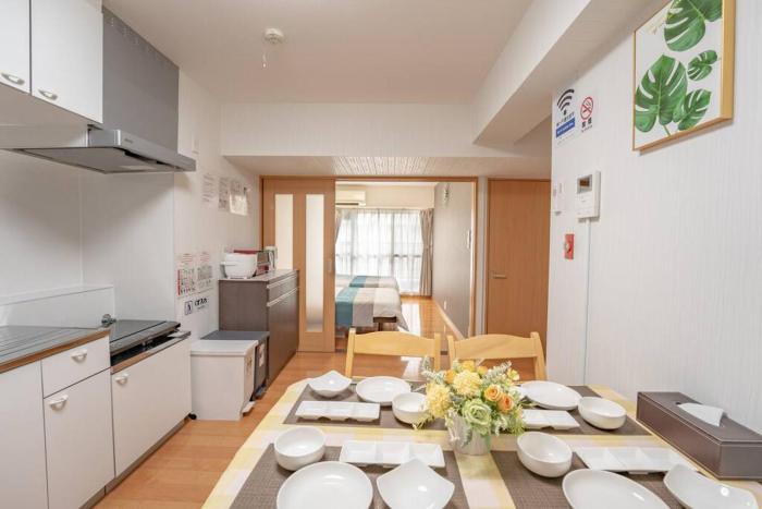 12 MIN walk to Shinjuku STR ,6 MIN Higashishinjuku ,nearest kabukicho ,shinjuku oen,