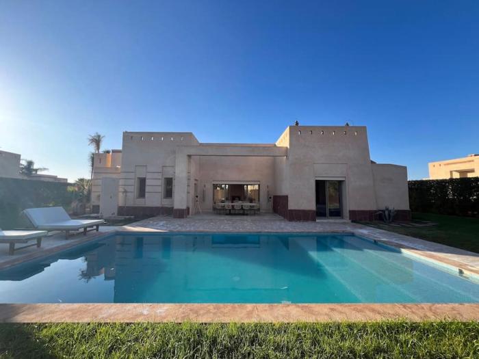 Belle villa KIMANU contemporaine à 20 min de Marrakech