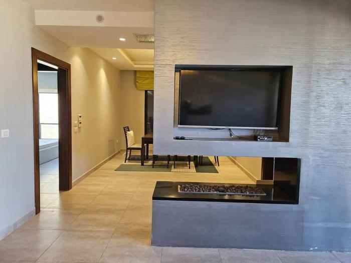 Elite Abdoun area, Amman, 2 Br, 5 guests