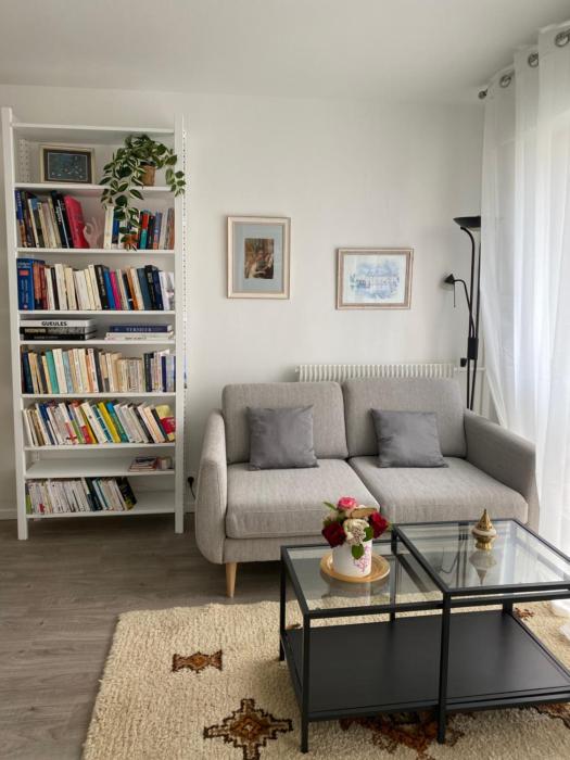 Studio Angela proche Tour Eiffel