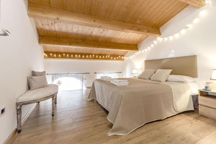 Santa Chiara Apartment - Self Check-in H24 - Wi-Fi veloce - Vicino al centro