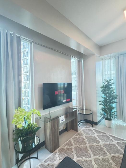 Mactan Newtown Condo with Free airport pickup