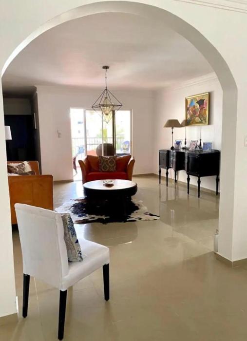 Moderno Y Elegante apartamento con piscina