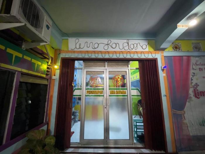 Hotel O Lima Saudara Syariah