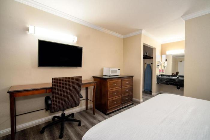 Sea Rock Inn - Los Angeles