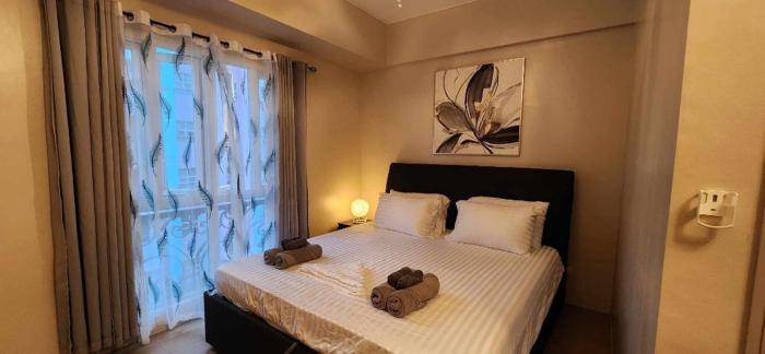 1 Bed Apartment - Sleeps 7 - Pool & Wifi