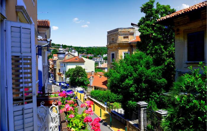 2 Bedroom Cozy Apartment In Volosko