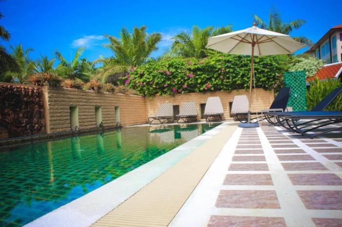 Royal Lee Resort and Spa