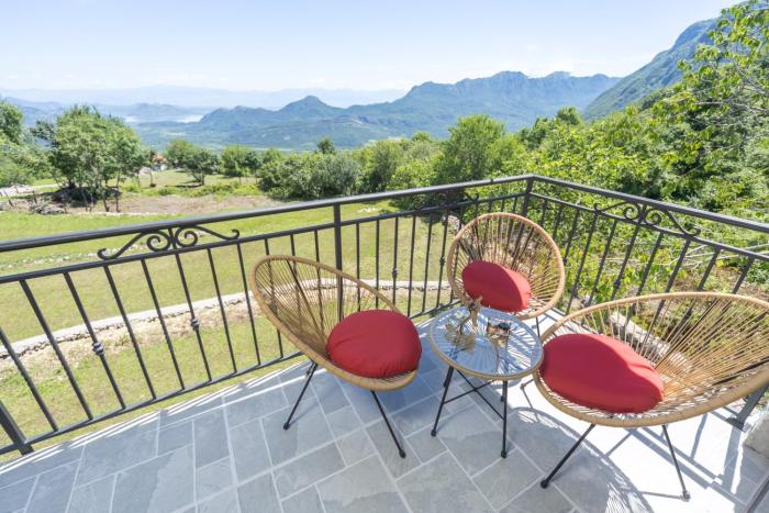 Jasen Apartments Lakeview