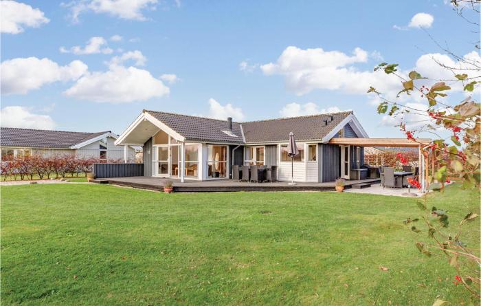 Holiday Home Otterup 91 With Hot Tub