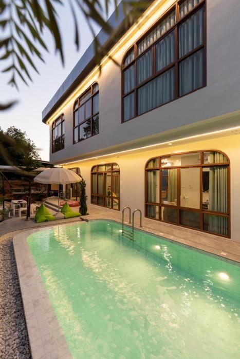 Esther Villa Khaoyai