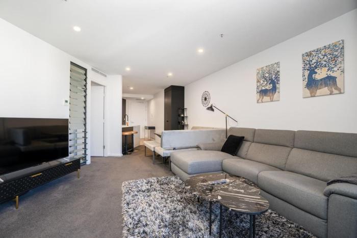 Park Avenue Apt in the Heart of the City - Hosted by CanStay