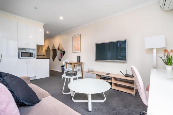2BR Apt in the heart of the Gungahlin Town Centre - Hosted by CanStay