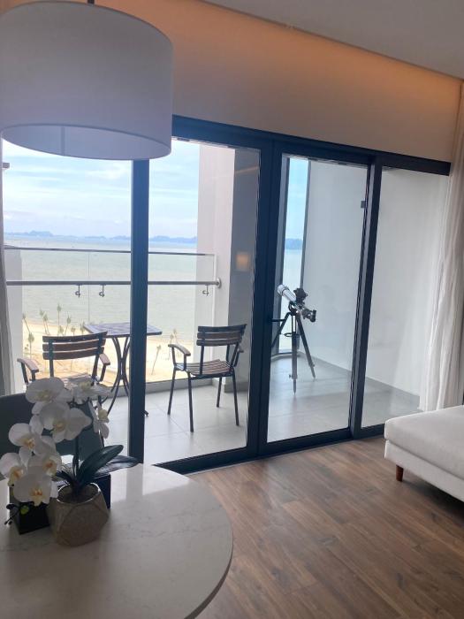 Căn hộ cao cấp tại ALaCarte Ha Long Bay Hotel Residence