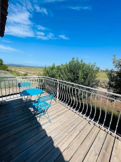 Jolie Studio avec terrasse belle vue calme et parking privé