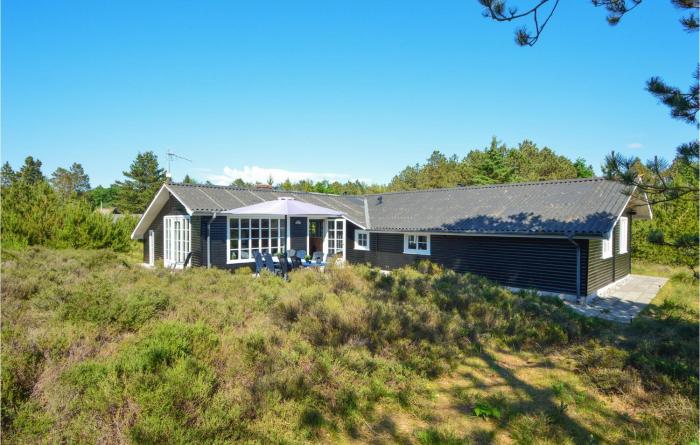 Cozy Home In Rømø With Sauna