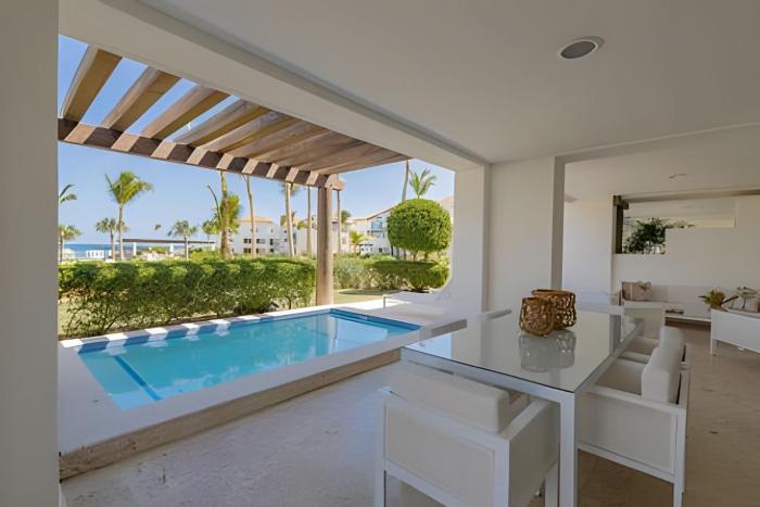 Punta Palmera Beach Front 3b apartment Cap Cana