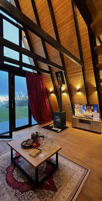 Vila Alpine Arlon Gjinar