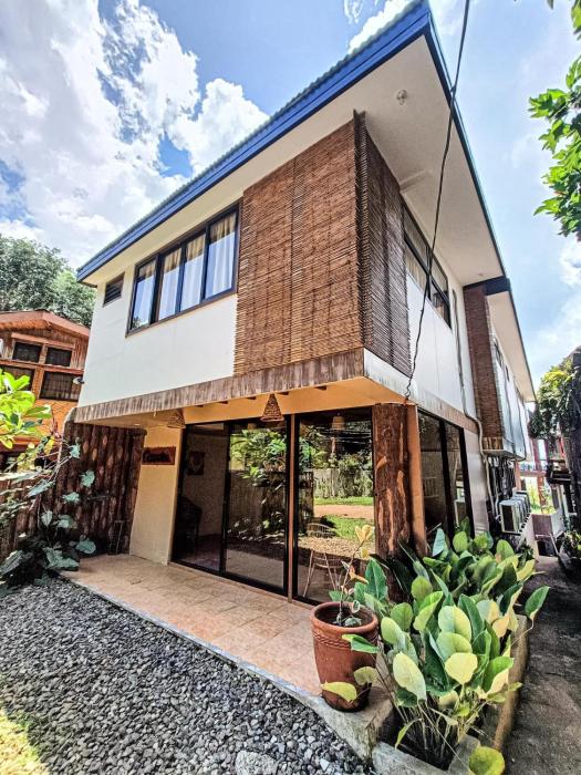 Camotes Lake Retreat