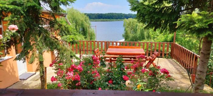 Vila Lacul Caldarusani