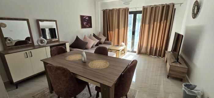 Cozy master room with AC