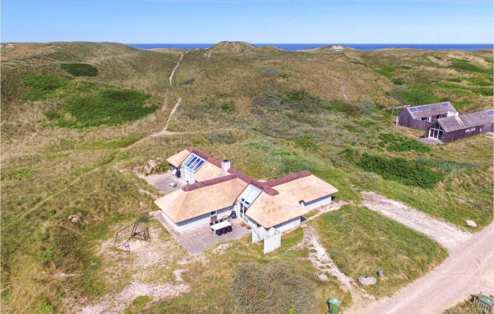Amazing Home In Hvide Sande With Wifi