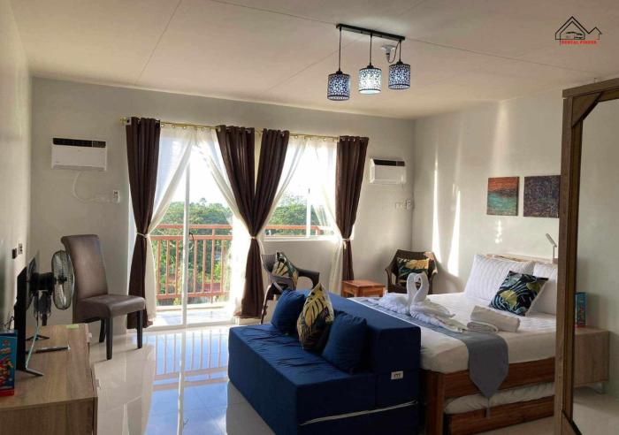 Affordable Family Homes with a Balcony, Free Parking, Pool and Gym - B2 7Opals