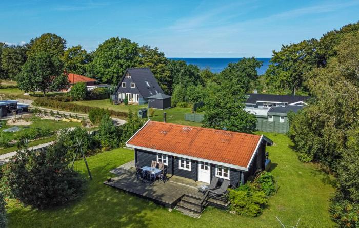 3 Bedroom Lovely Home In Glesborg