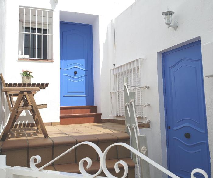Apartamentos La Casa del Remolino- Centro histórico de Conil, andando a la playa
