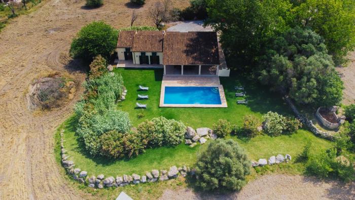 Villa Can Bingo by Villas Tramuntana