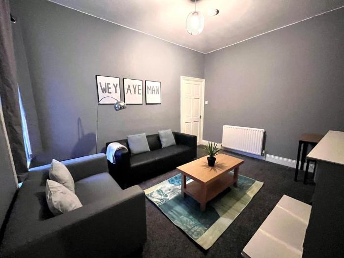 2 bedroom home with free parking