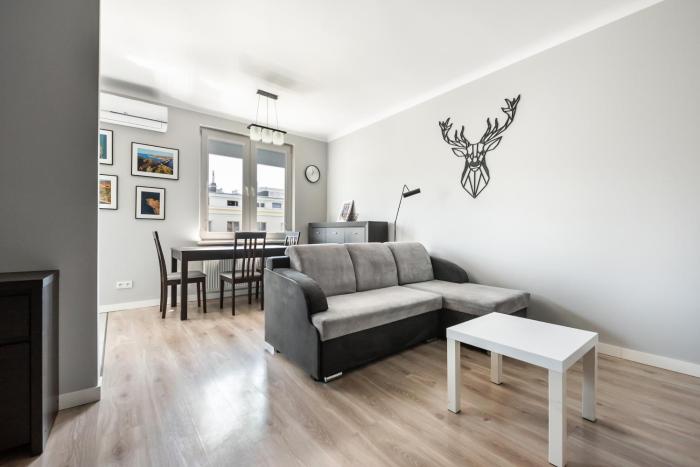 Park Praski Comfy Apartment by BookingHost