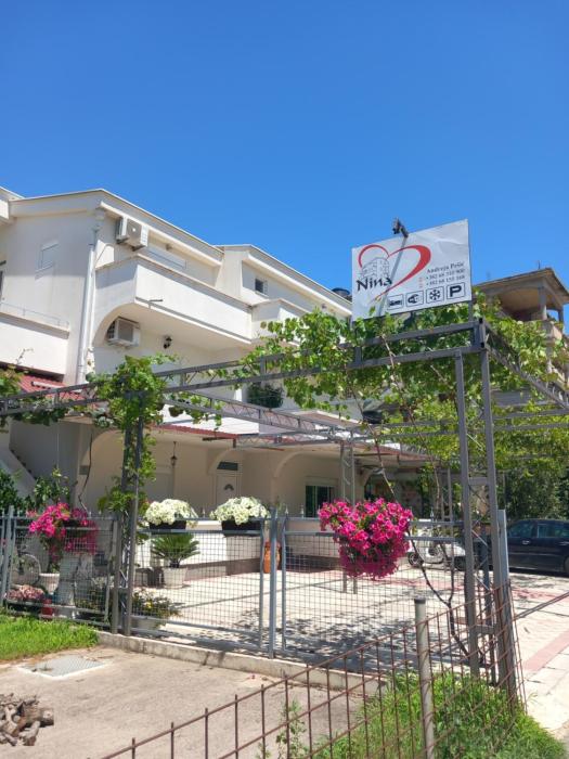 Vila Nina Donji Štoj