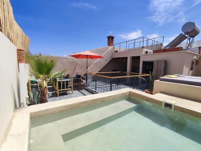 Caravane Palace riad 4 chambres en exclusivité