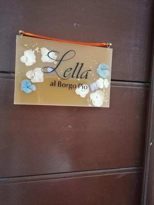 Casa Lella al Borgo Pio, a pochi passi da San Pietro