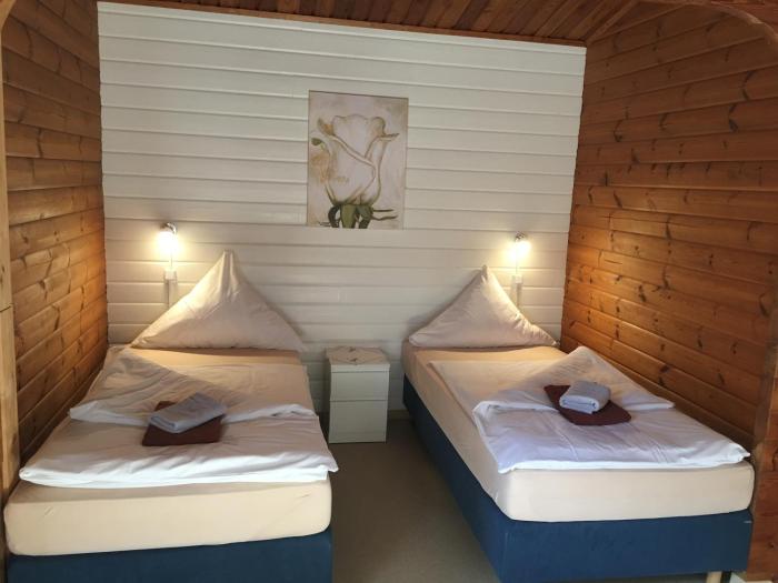 ABB Sportcenter Gänsefurth, Doppelzimmer ohne Küche, Standard Doppelzimmer mit Küche