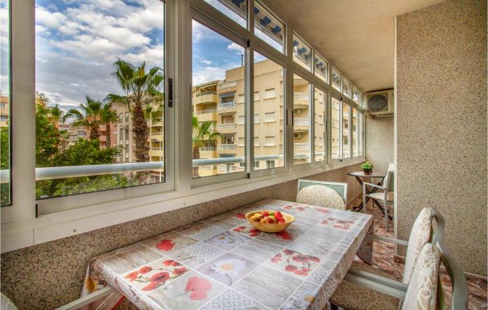Stunning Apartment In Torrevieja