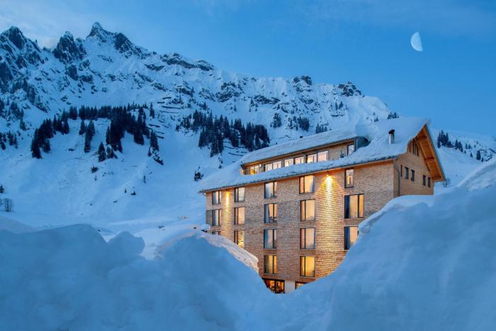 Mondschein Hotel & Chalet Ski-In Ski-Out Luxus am Arlberg
